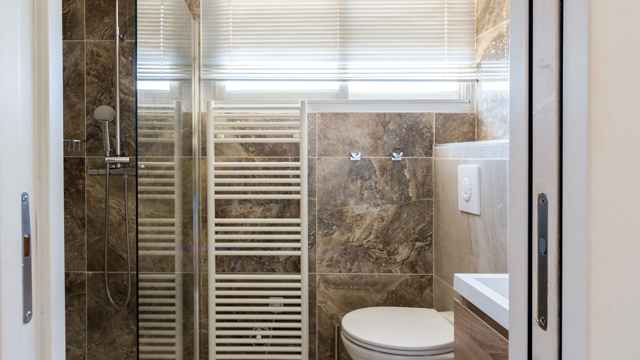 Photo of Bathroom in Carnot
