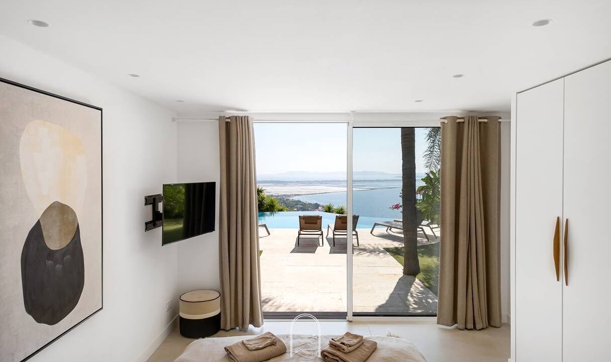 Photo of Bedroom in Hyeres