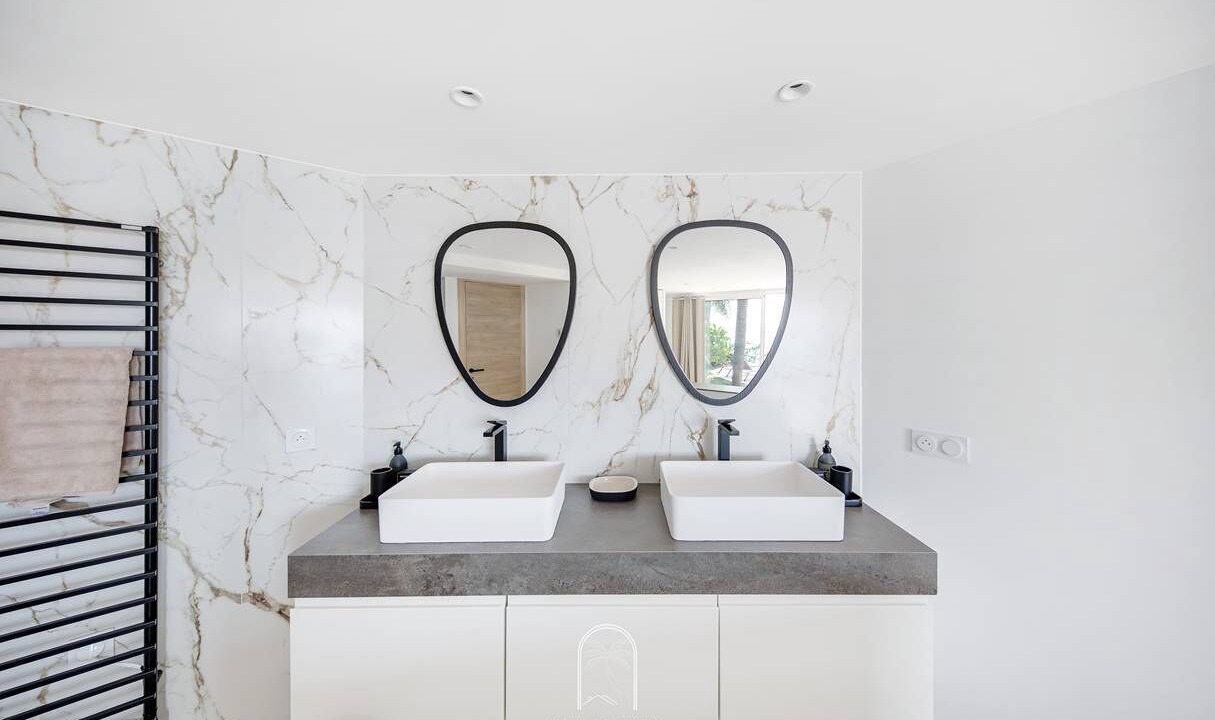 Photo of Bathroom in Hyeres
