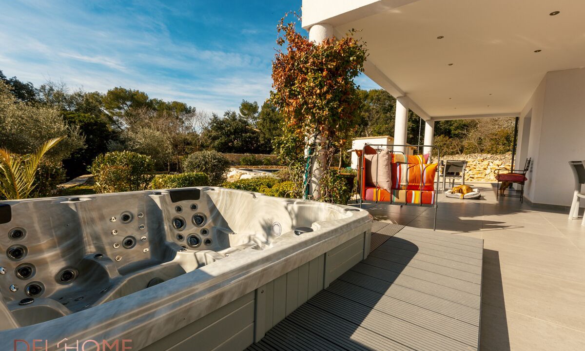 Photo of Patio Balcony in Quartier des Espesses