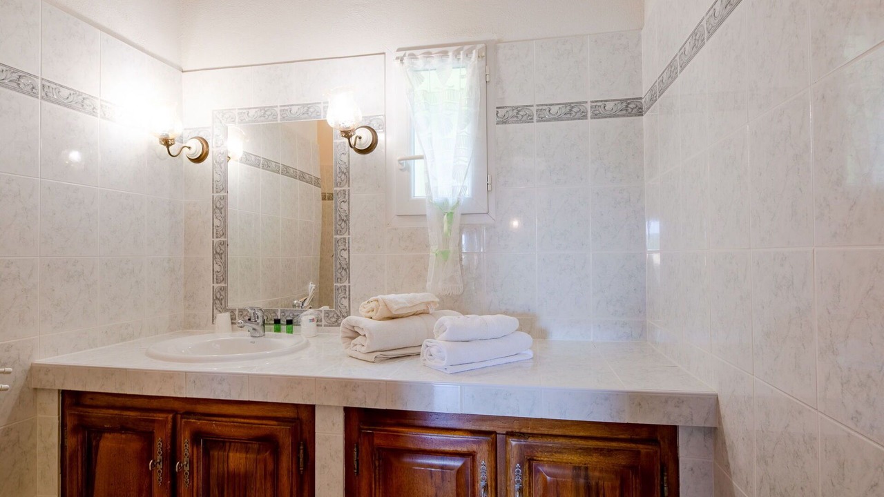 Photo of Bathroom in Bauduen