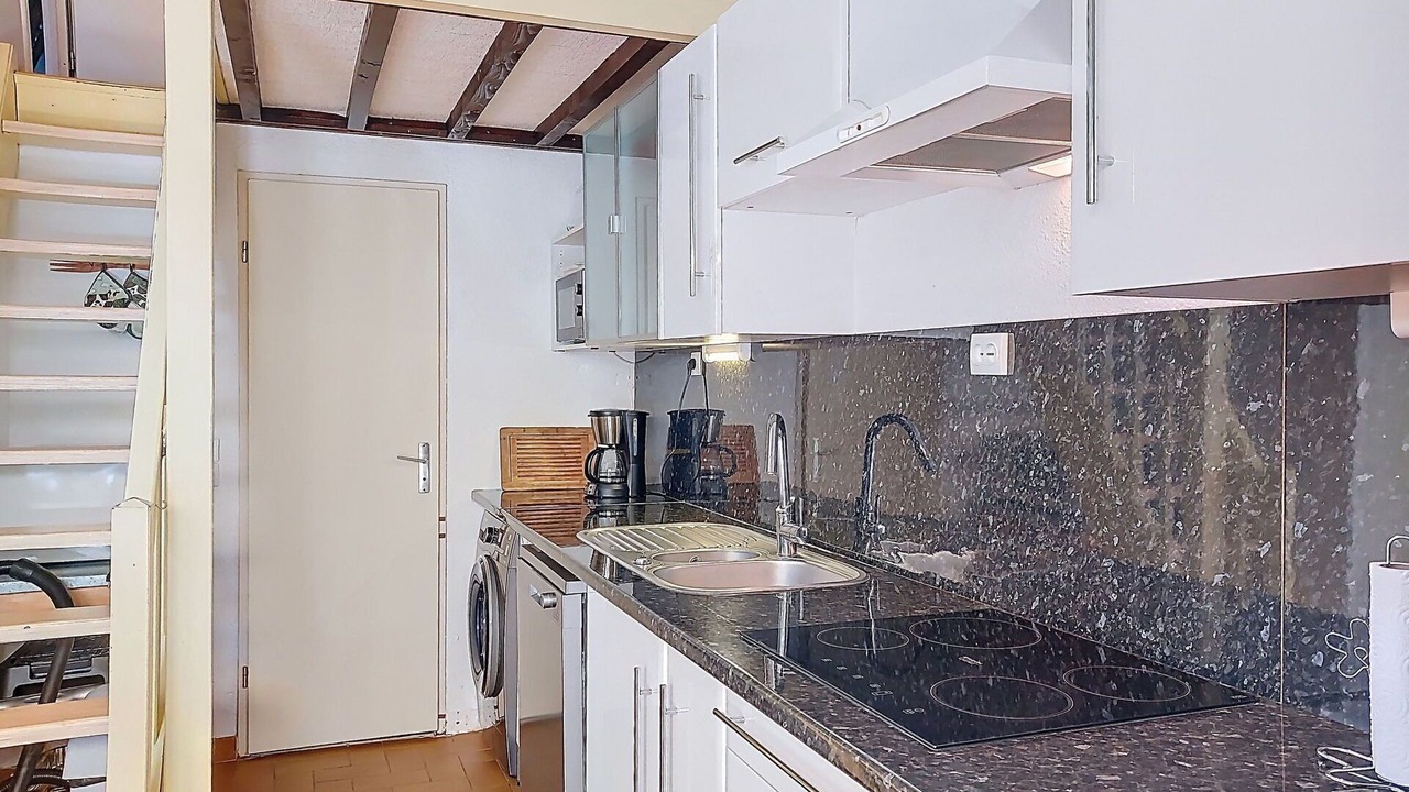 Photo of Bedroom in Le Mitan