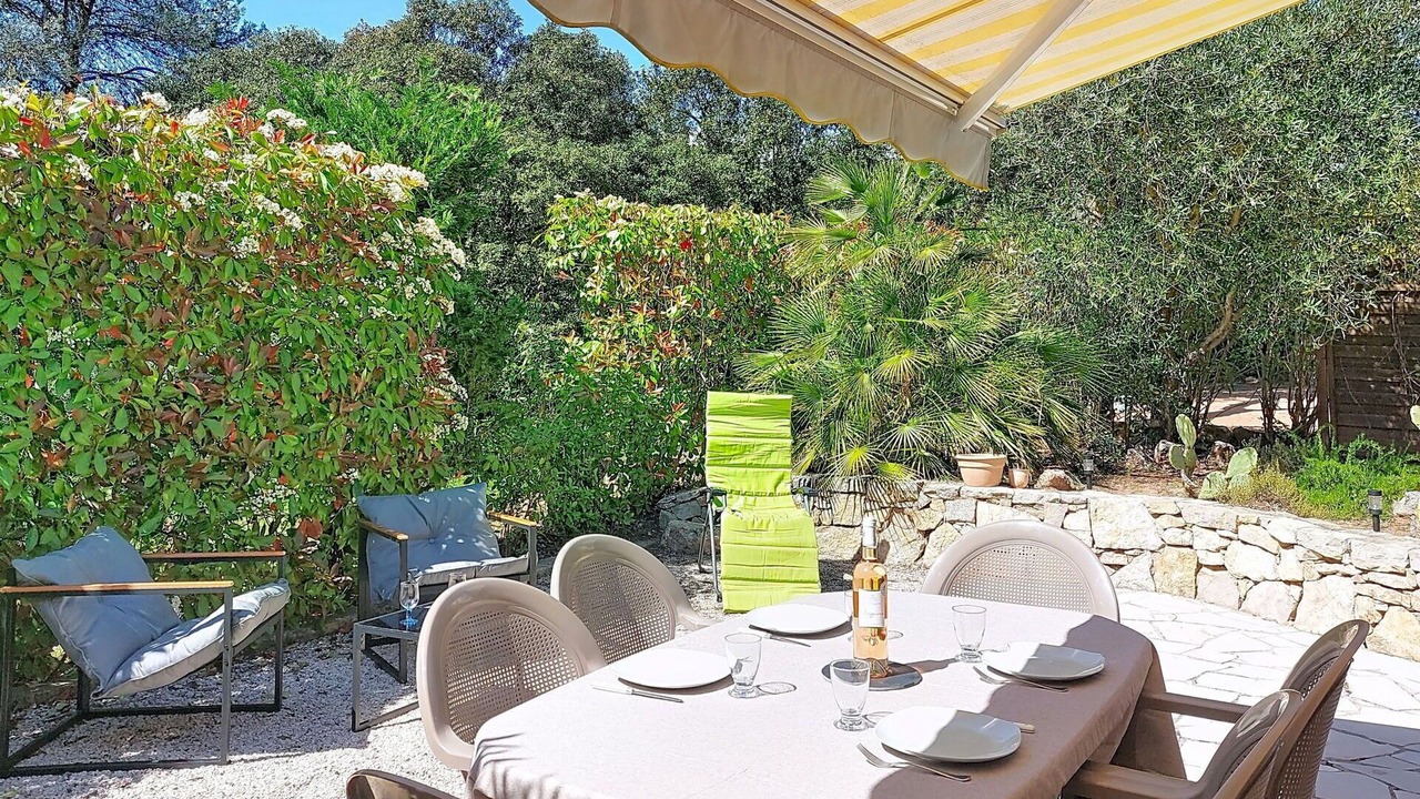 Photo of Outdoor in Le Mitan