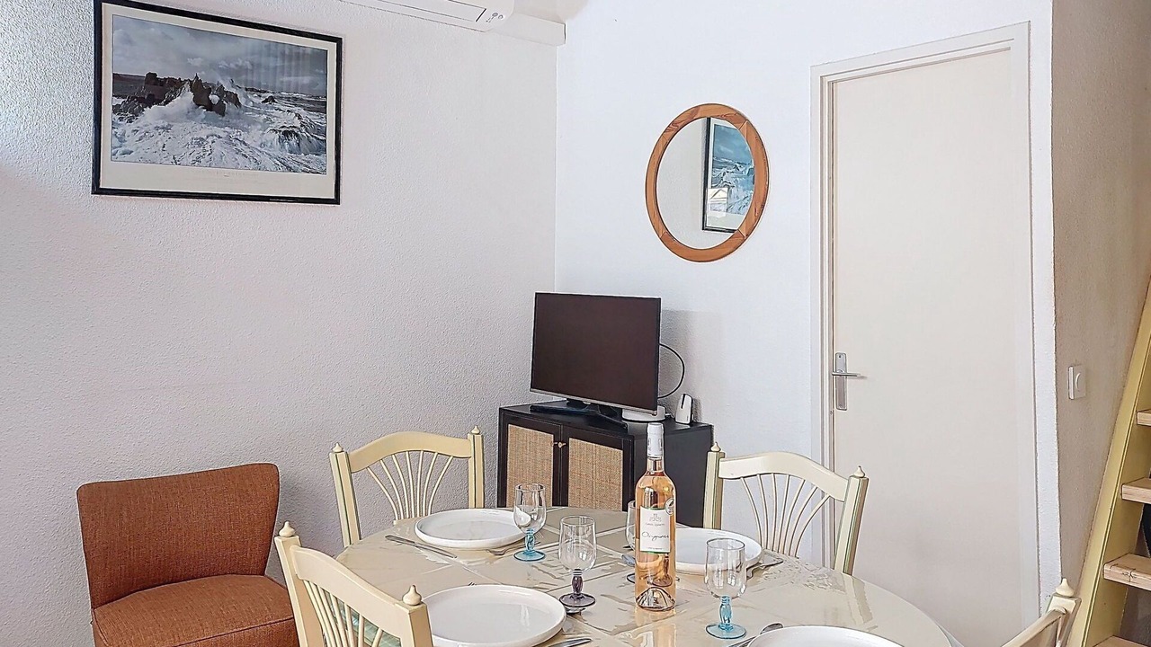 Photo of Bedroom in Le Mitan