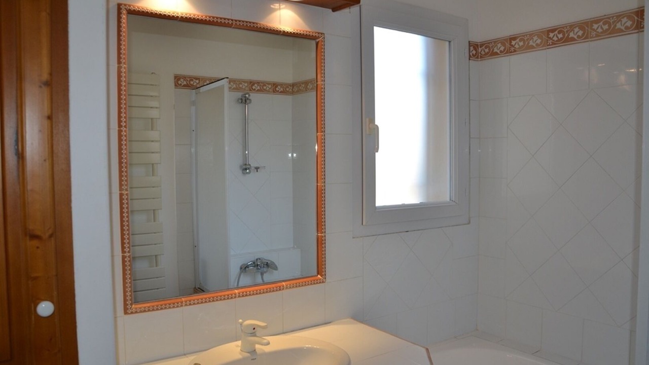 Photo of Bathroom in Maillane