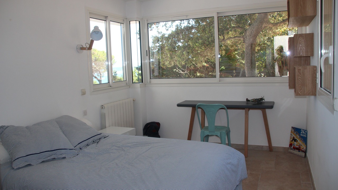 Photo of Bedroom in Hyeres