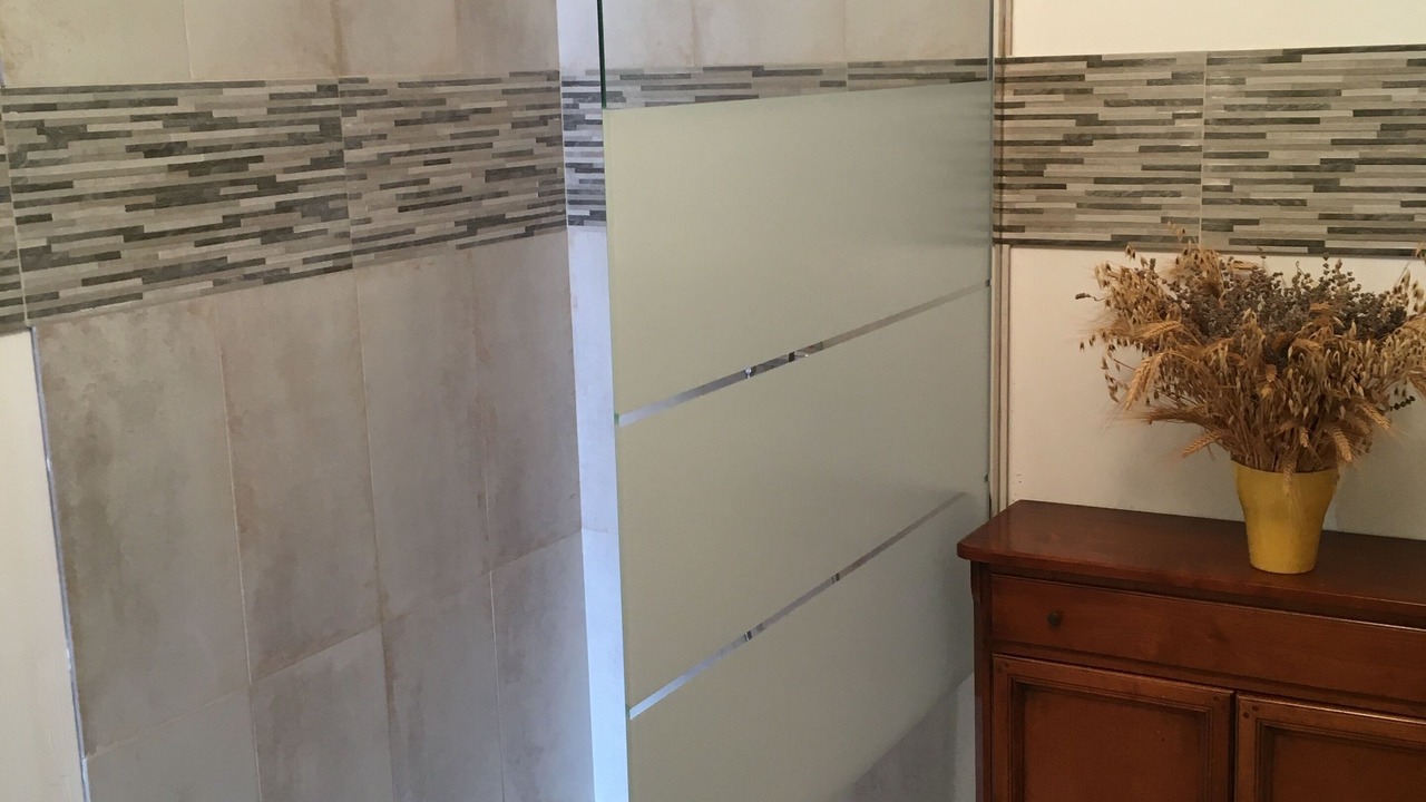 Photo of Bathroom in Theus