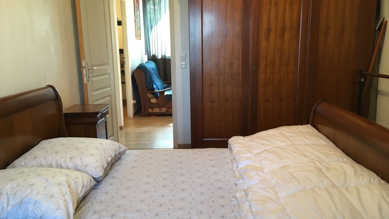 Photo of Bedroom in Theus