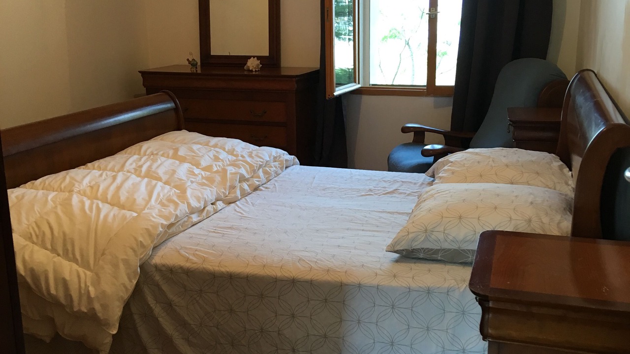 Photo of Bedroom in Theus