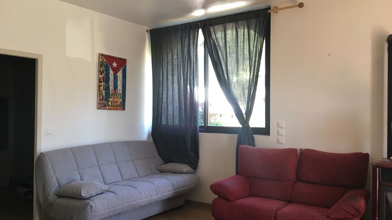Photo of Livingroom in Theus