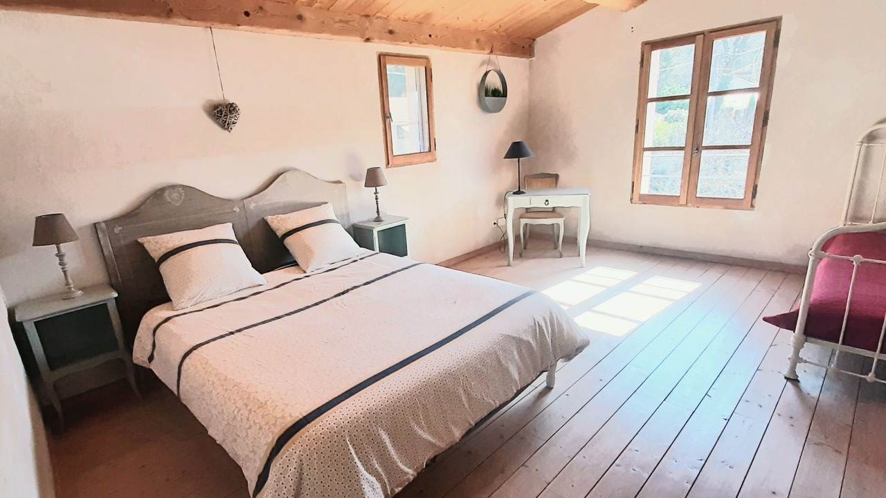 Photo of Bedroom in Saint-Quentin-la-Poterie