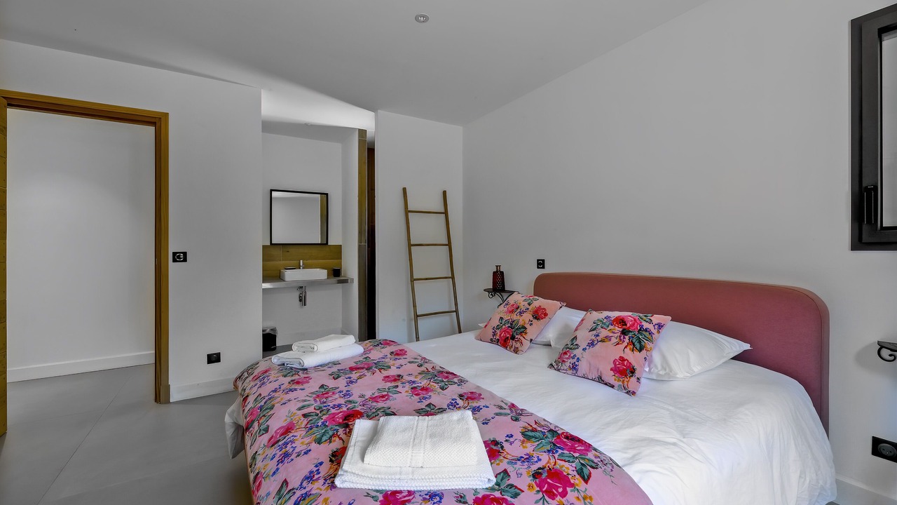 Photo of Bedroom in Eyragues
