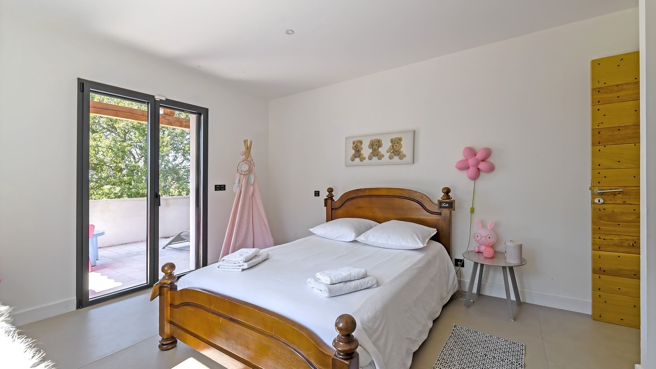 Photo of Bedroom in Eyragues