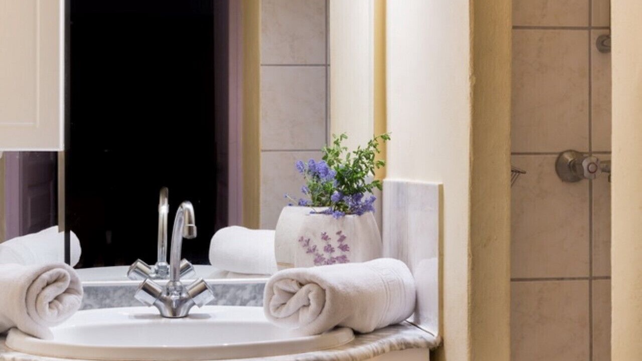 Photo of Bathroom in Figanieres
