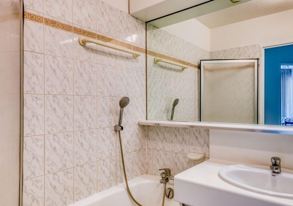 Photo of Bathroom in Frejus Port