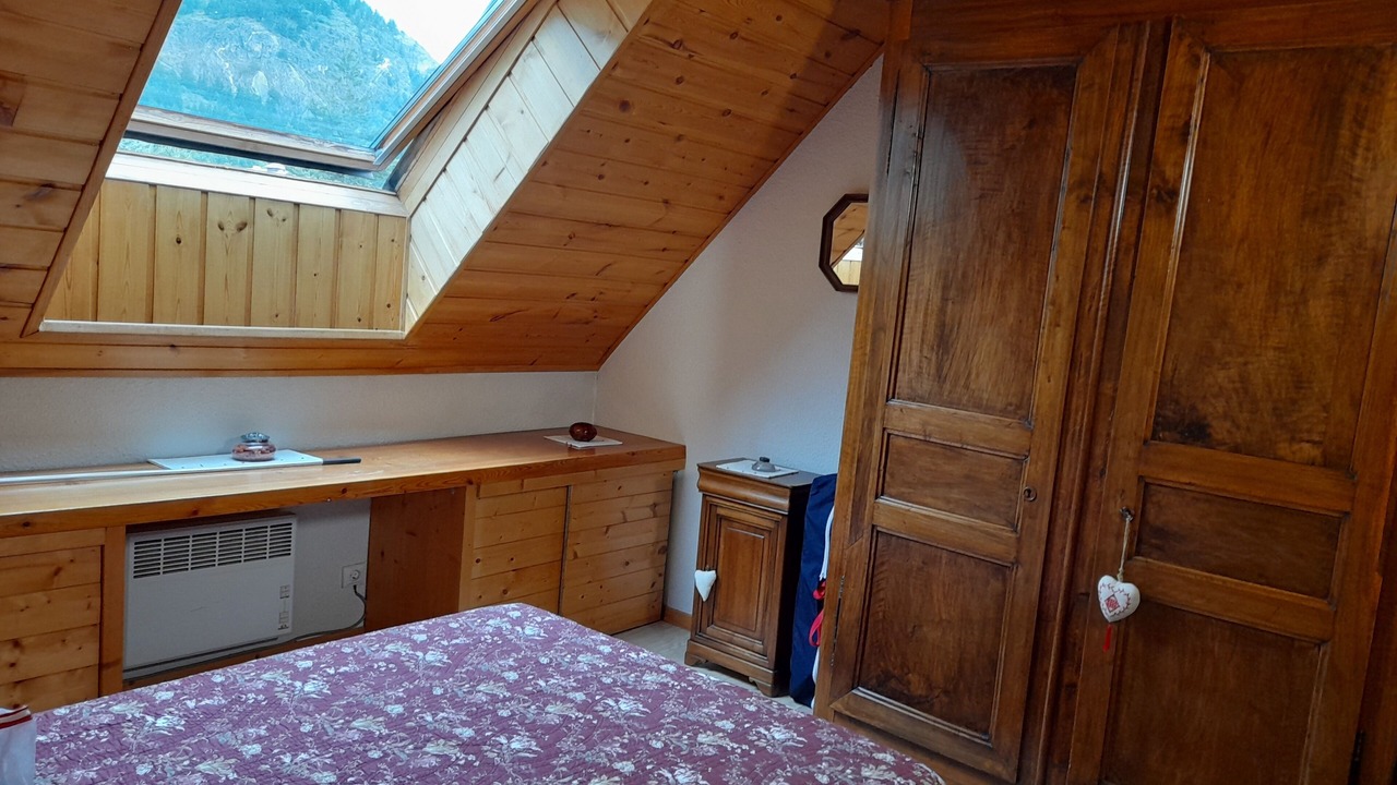Photo of Bedroom in La Salle-les-Alpes