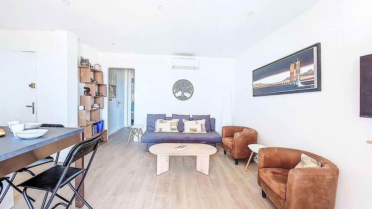 Photo of Bedroom in La Madrague