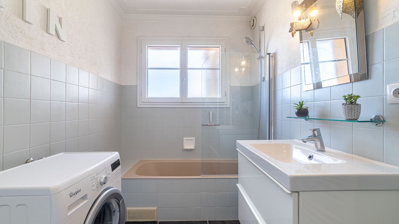 Photo of Bathroom in Sanary-sur-Mer