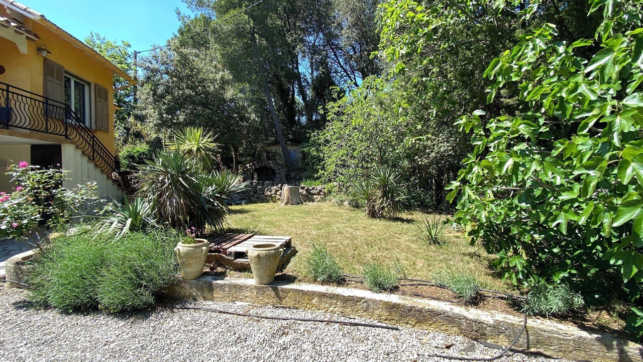 Photo of Outdoor in Sillans-la Cascade
