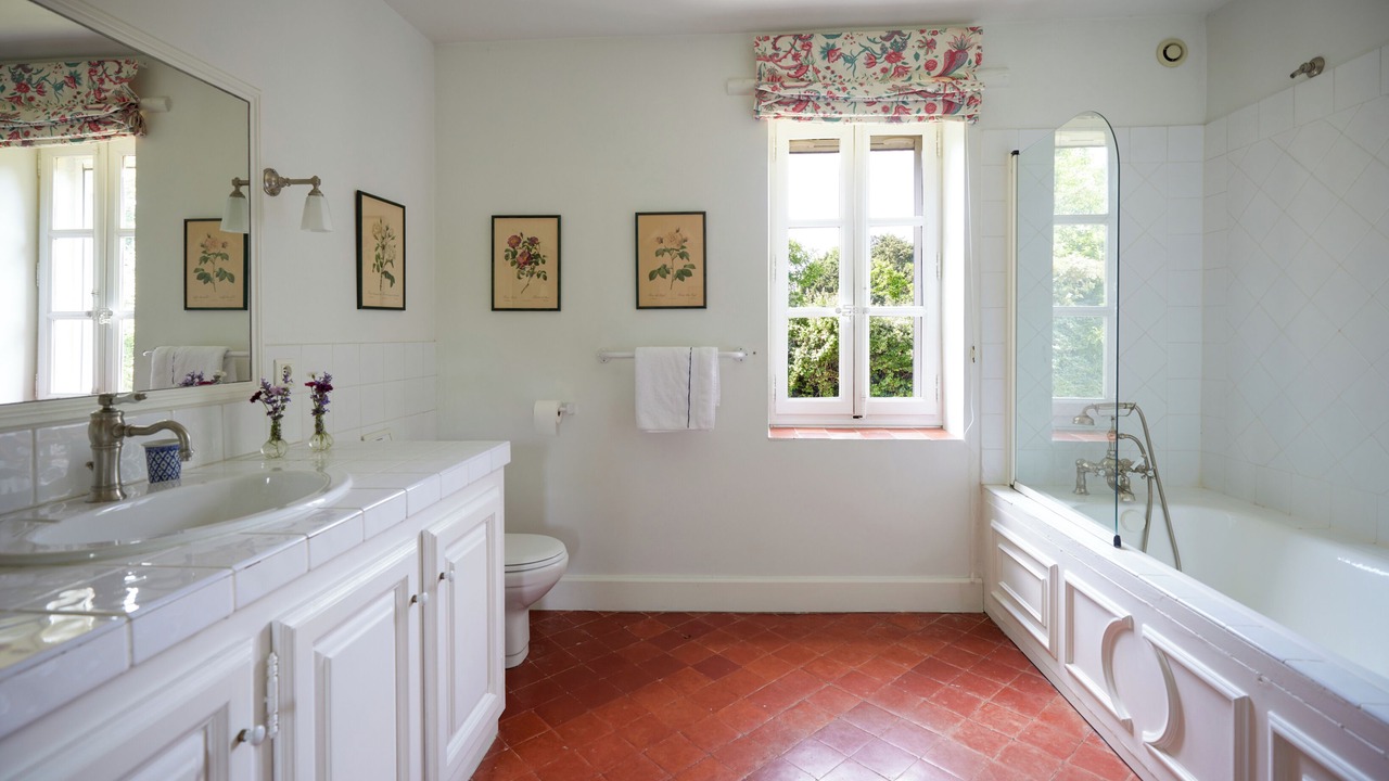 Photo of Bathroom in Saint-Andiol
