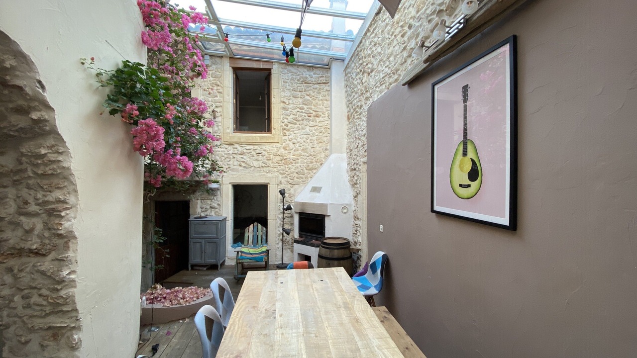 Photo of Outdoor in Dions