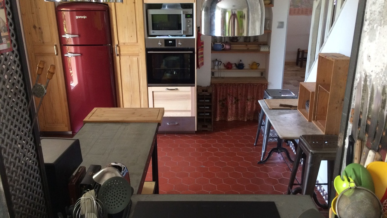 Photo of Kitchen in Saint-Just-et-Vacquieres