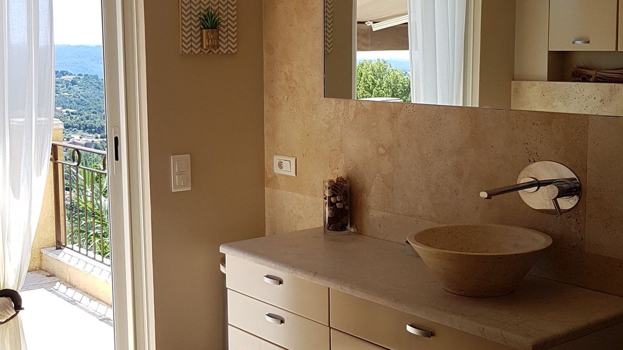 Photo of Bathroom in Saint-Cezaire-sur-Siagne