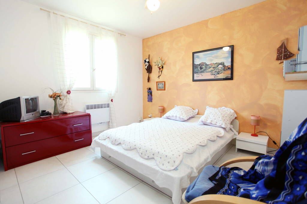 Photo of Bedroom in Roquefort-les-Pins