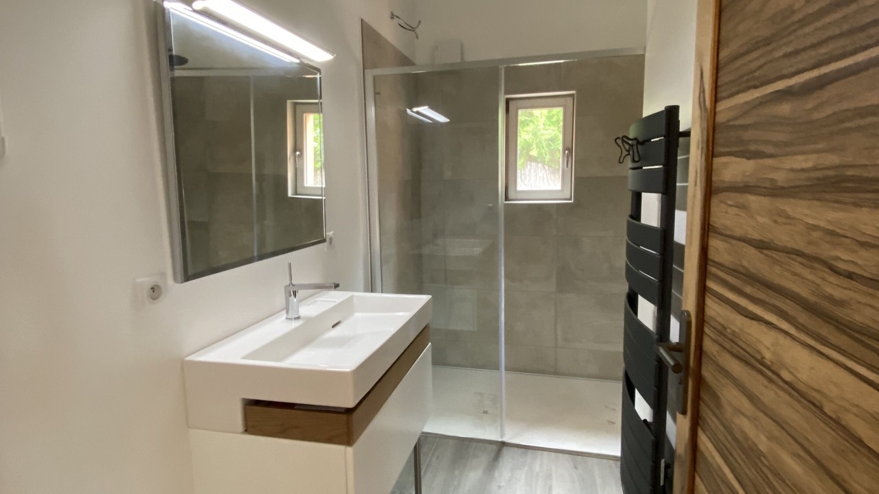 Photo of Bathroom in Roussillon