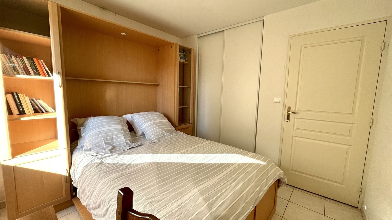 Photo of Bedroom in Avignon City Centre