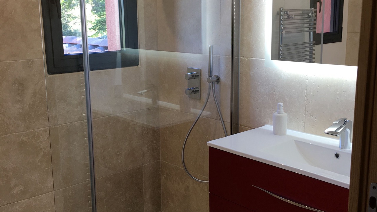 Photo of Bathroom in Roquevaire