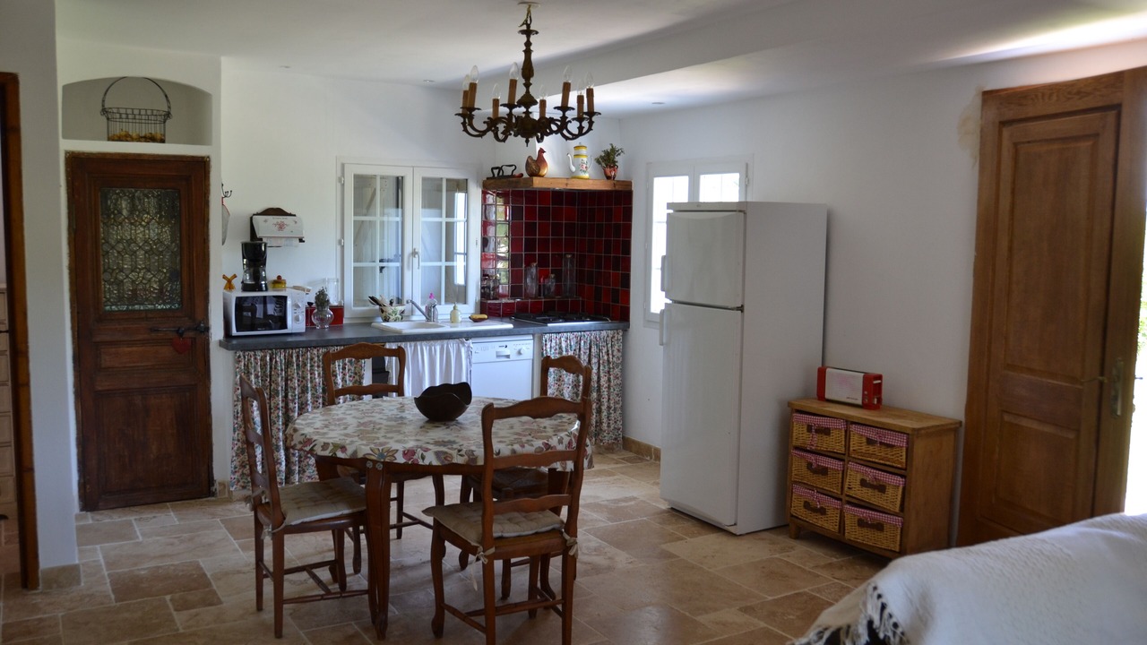 Photo of Kitchen in Montmeyan