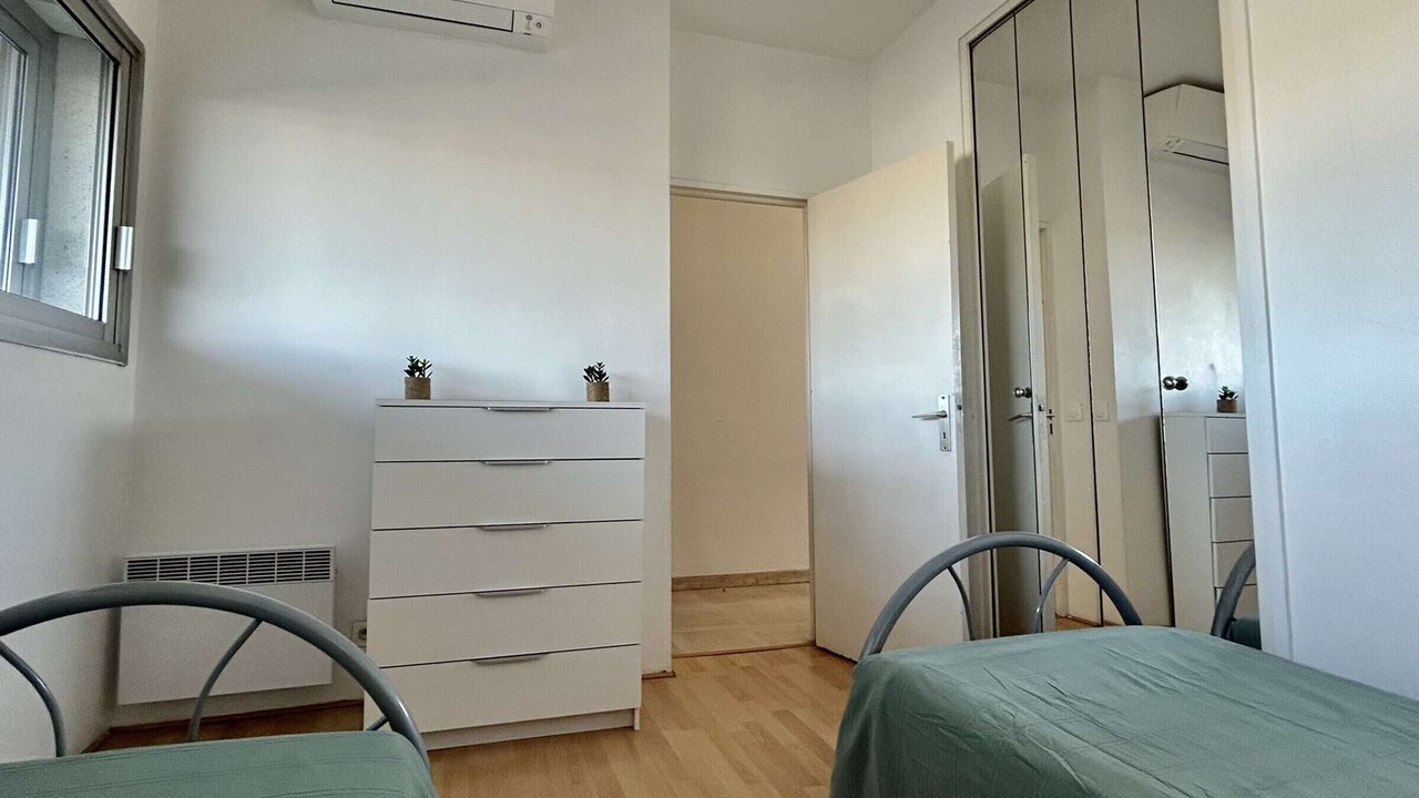 Photo of Bedroom in Villeneuve Loubet Beach
