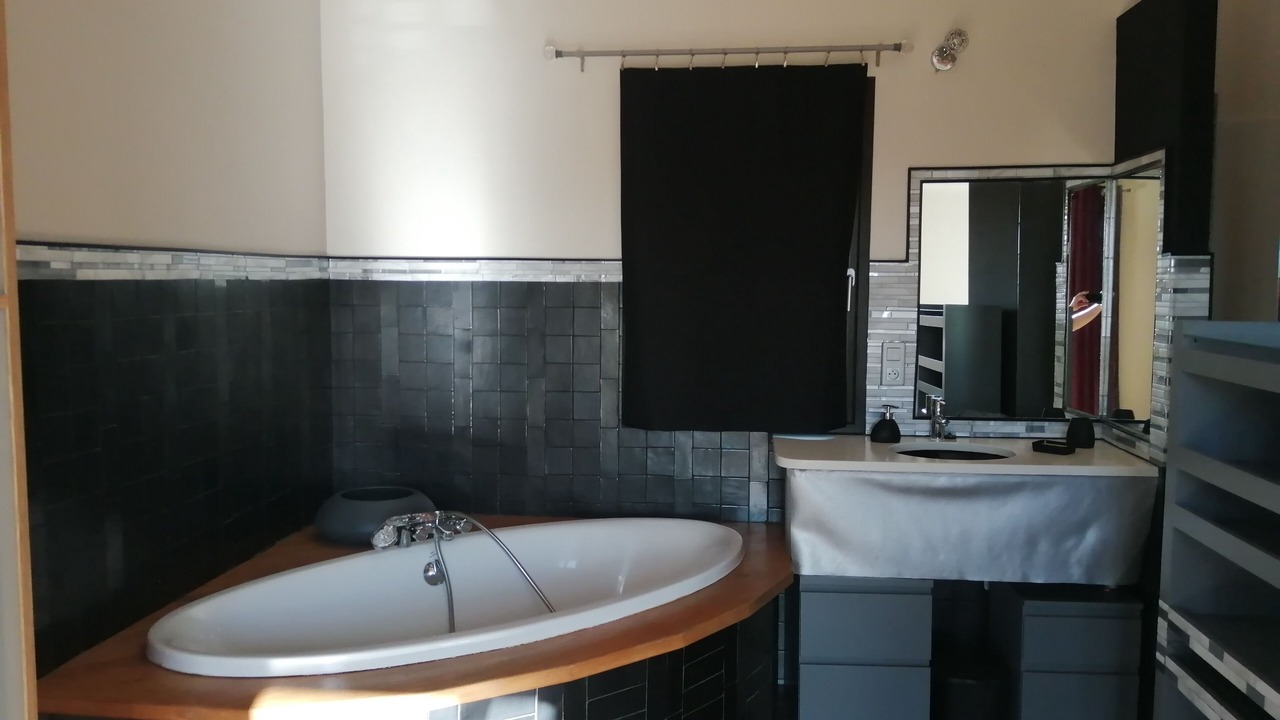 Photo of Bathroom in Sillans-la Cascade