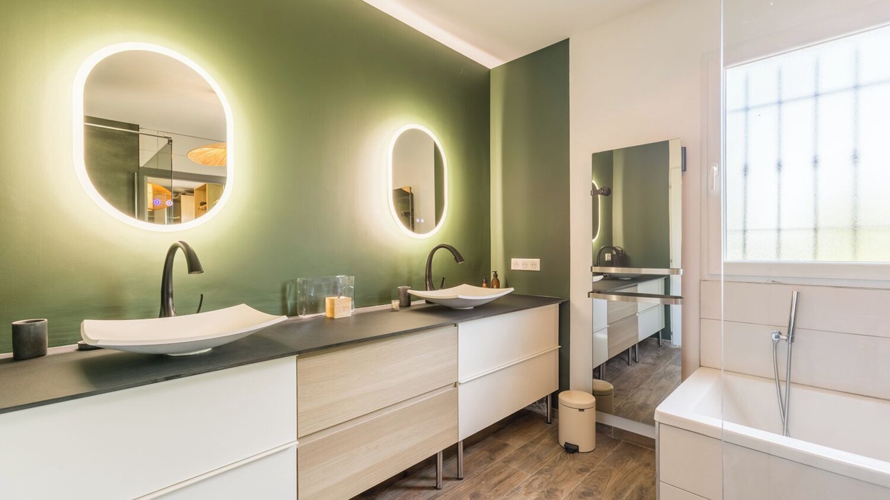 Photo of Bathroom in Le Puy-Sainte-Reparade