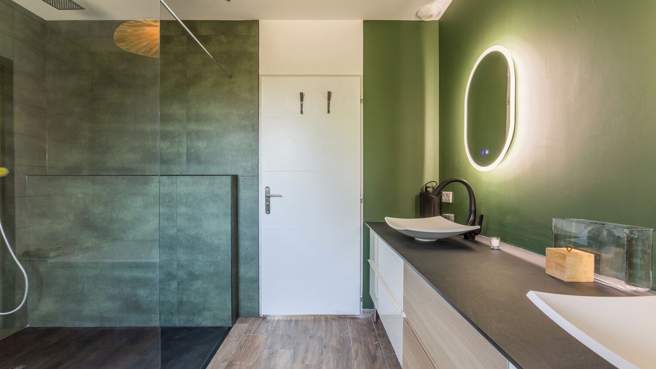 Photo of Bathroom in Le Puy-Sainte-Reparade