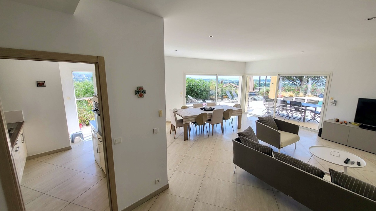 Photo of Livingroom in Mandelieu-La-Napoule