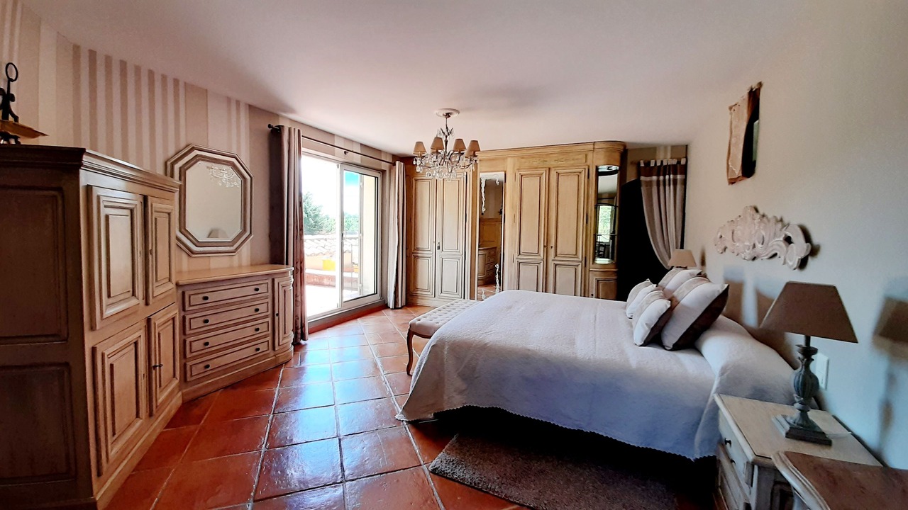 Photo of Bedroom in Les Baux-de-Provence