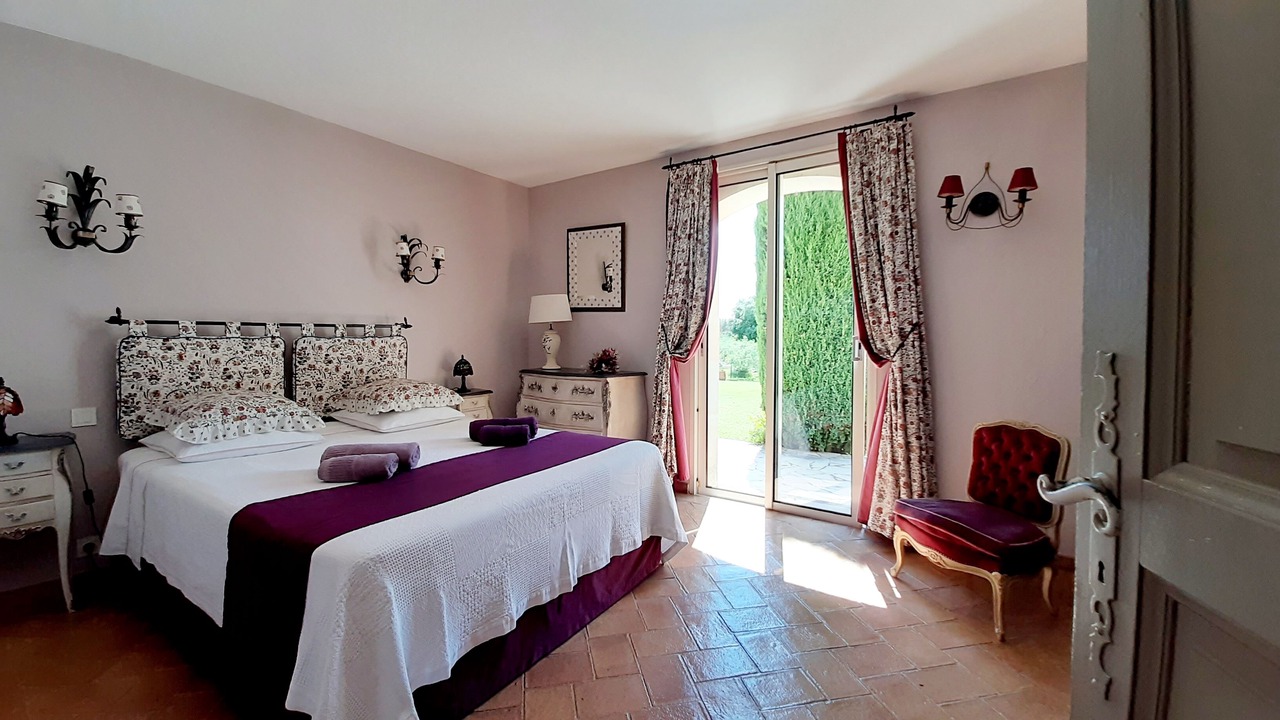 Photo of Bedroom in Les Baux-de-Provence