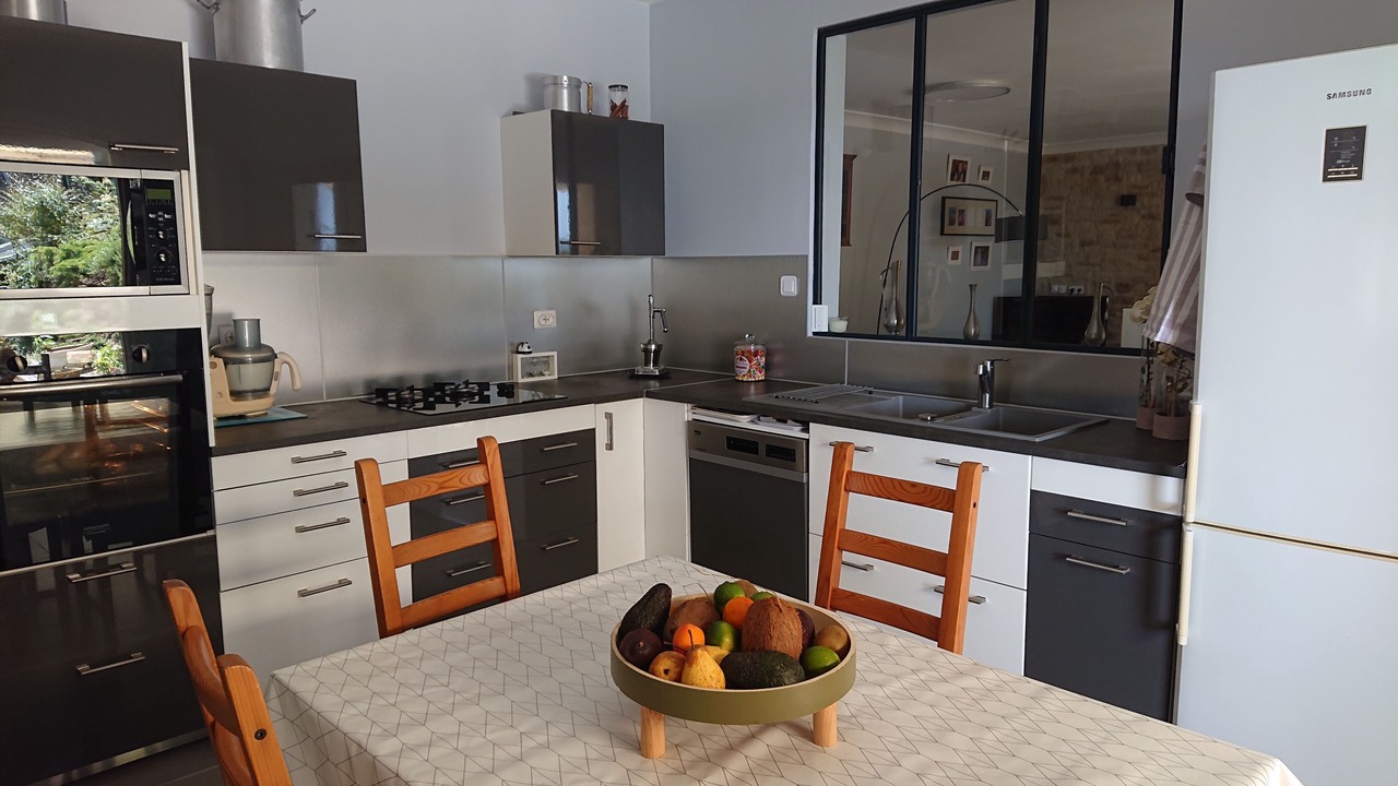 Photo of Kitchen in Cornillon-Confoux