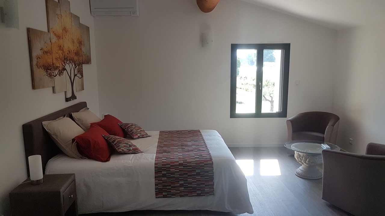 Photo of Bedroom in Cavaillon