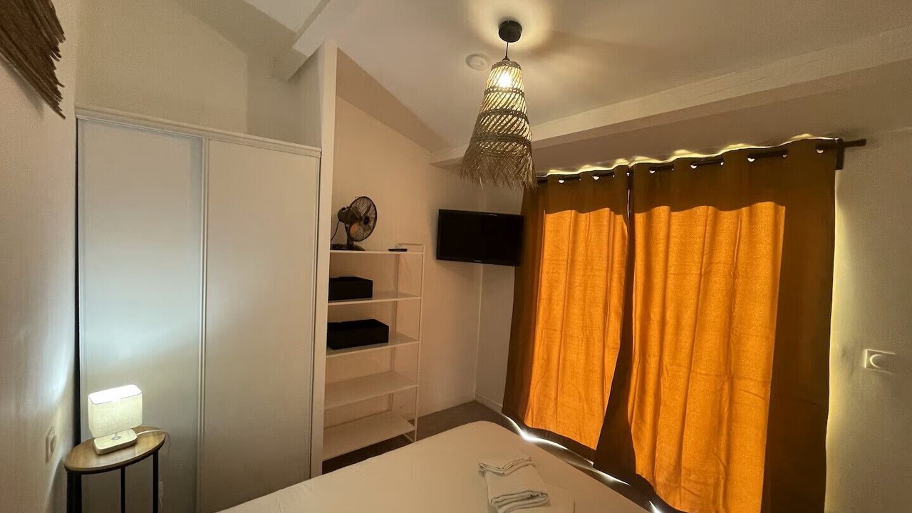 Photo of Bedroom in St.-Remy-de-Provence