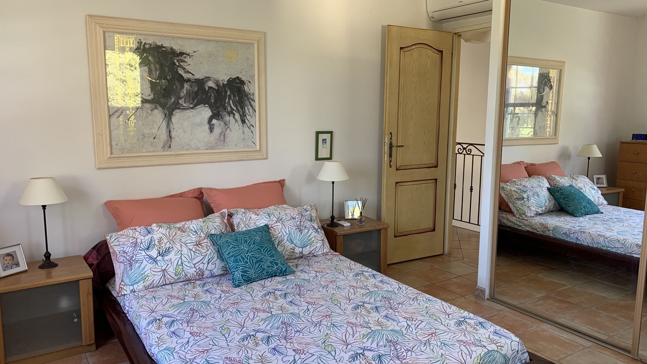 Photo of Bedroom in Eguilles