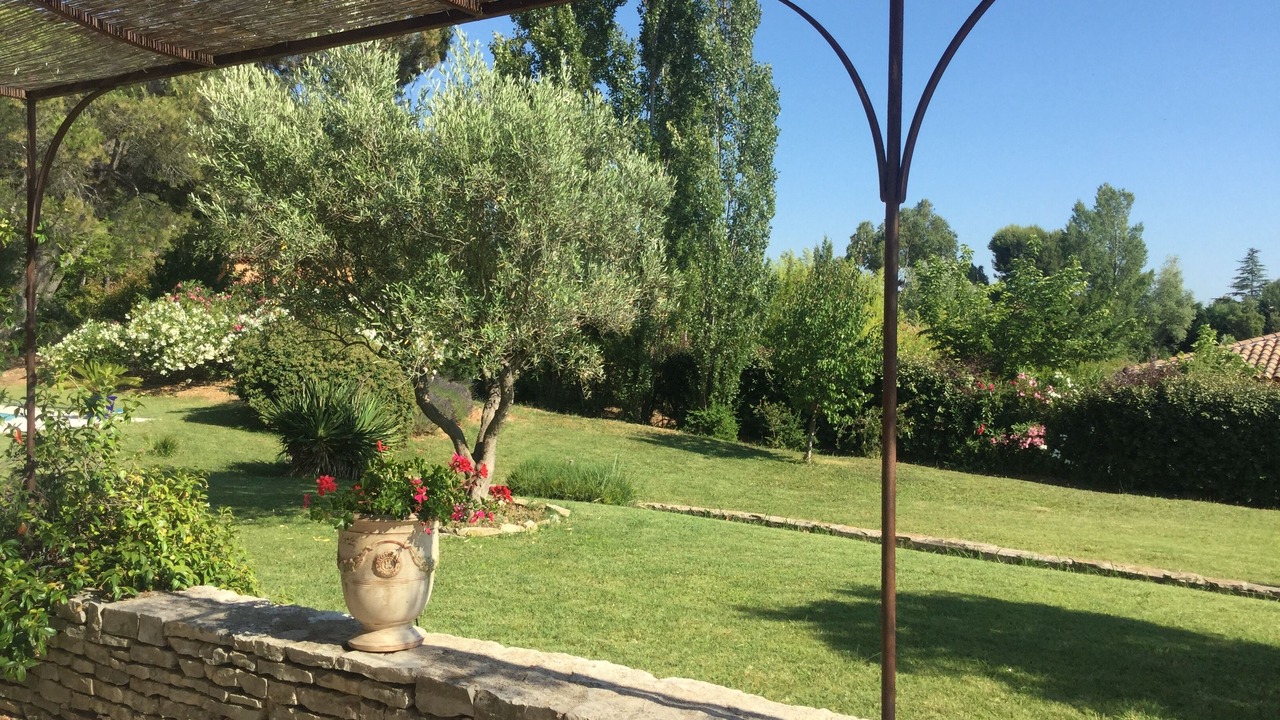 Photo of Outdoor in Eguilles