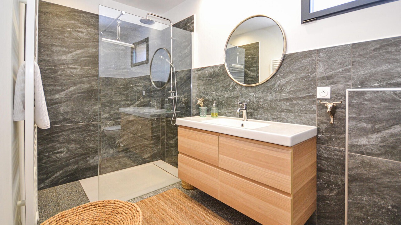 Photo of Bathroom in Berre-l'Etang