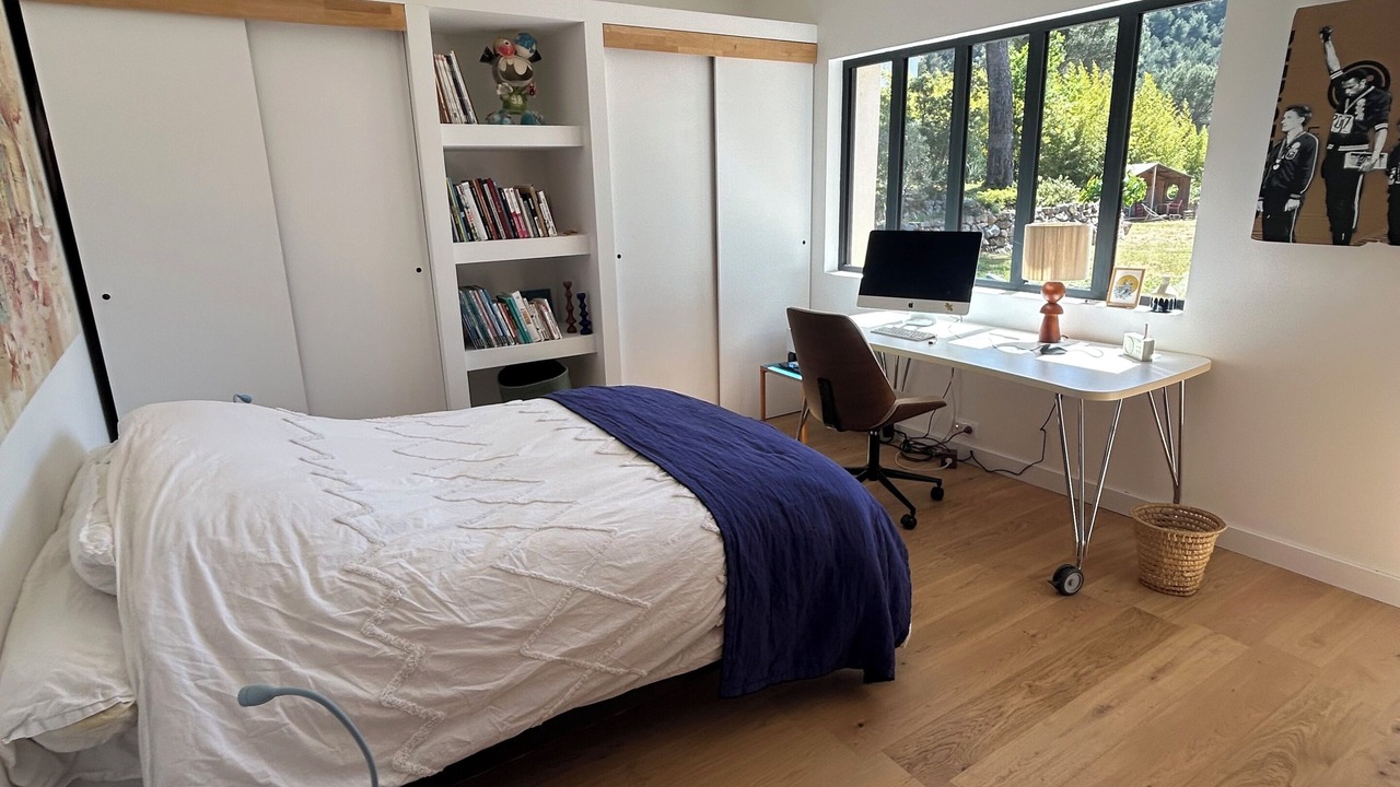 Photo of Bedroom in Gemenos