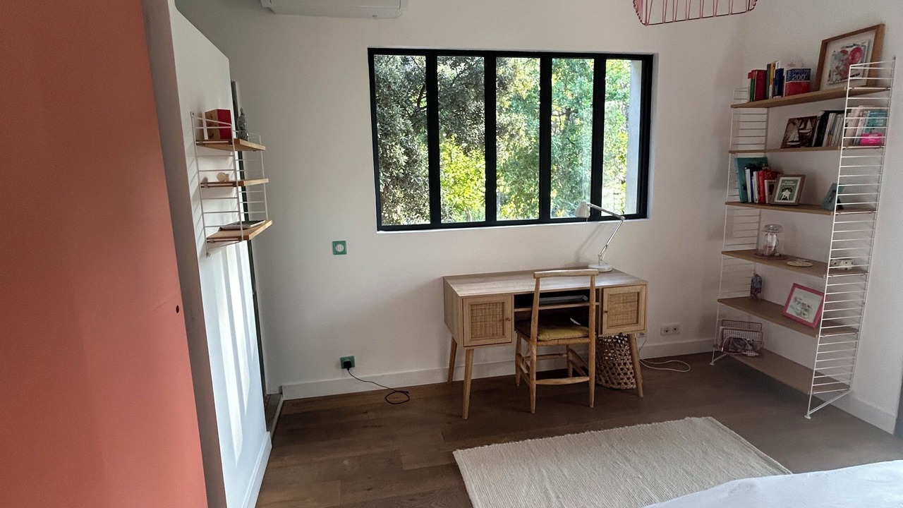 Photo of Bedroom in Gemenos