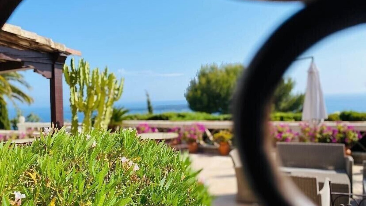 Photo of Patio Balcony in California - Pezou
