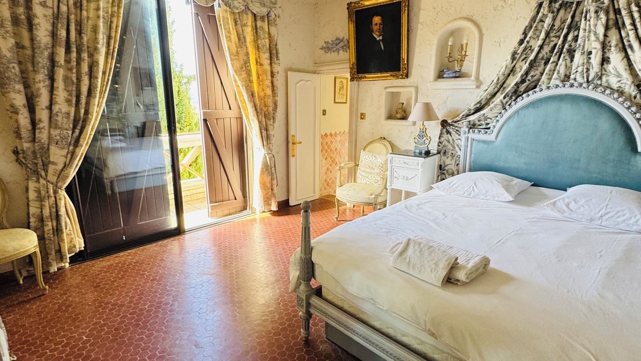 Photo of Bedroom in California - Pezou