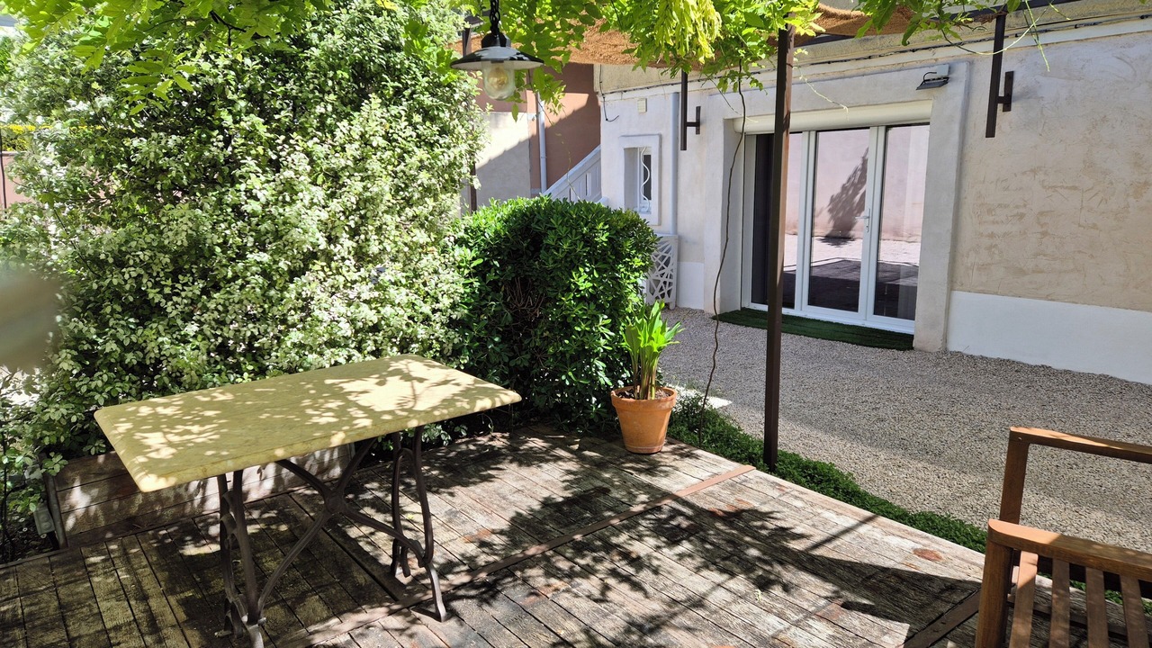 Photo of Outdoor in Avignon